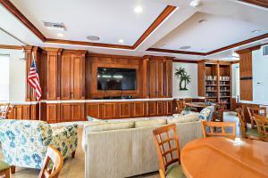 Phoenix Towers - Residential Lease