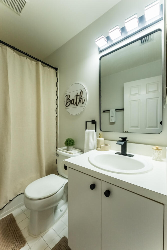 REGENCY LAKES AT COCONUT CREEK - Residential