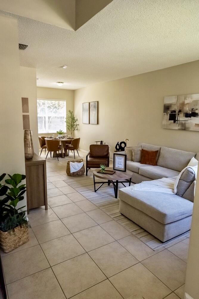 REGENCY LAKES AT COCONUT CREEK - Residential