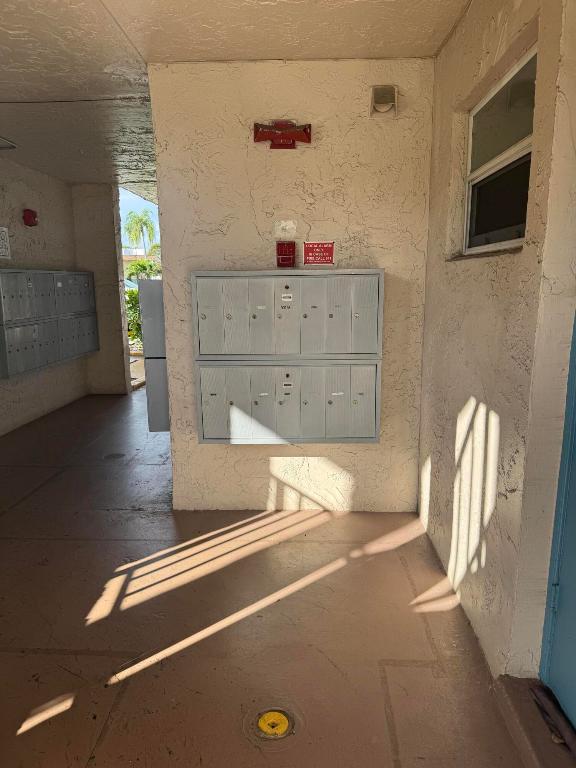 LAKESIDE VLLAGE CONDO 10 - Residential