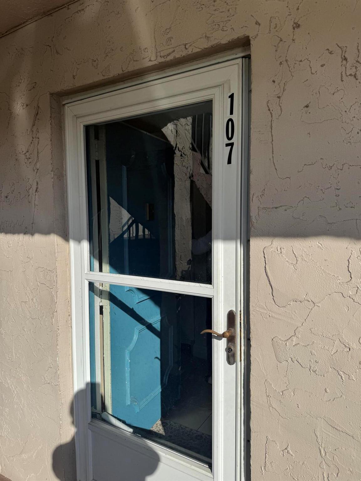 LAKESIDE VLLAGE CONDO 10 - Residential