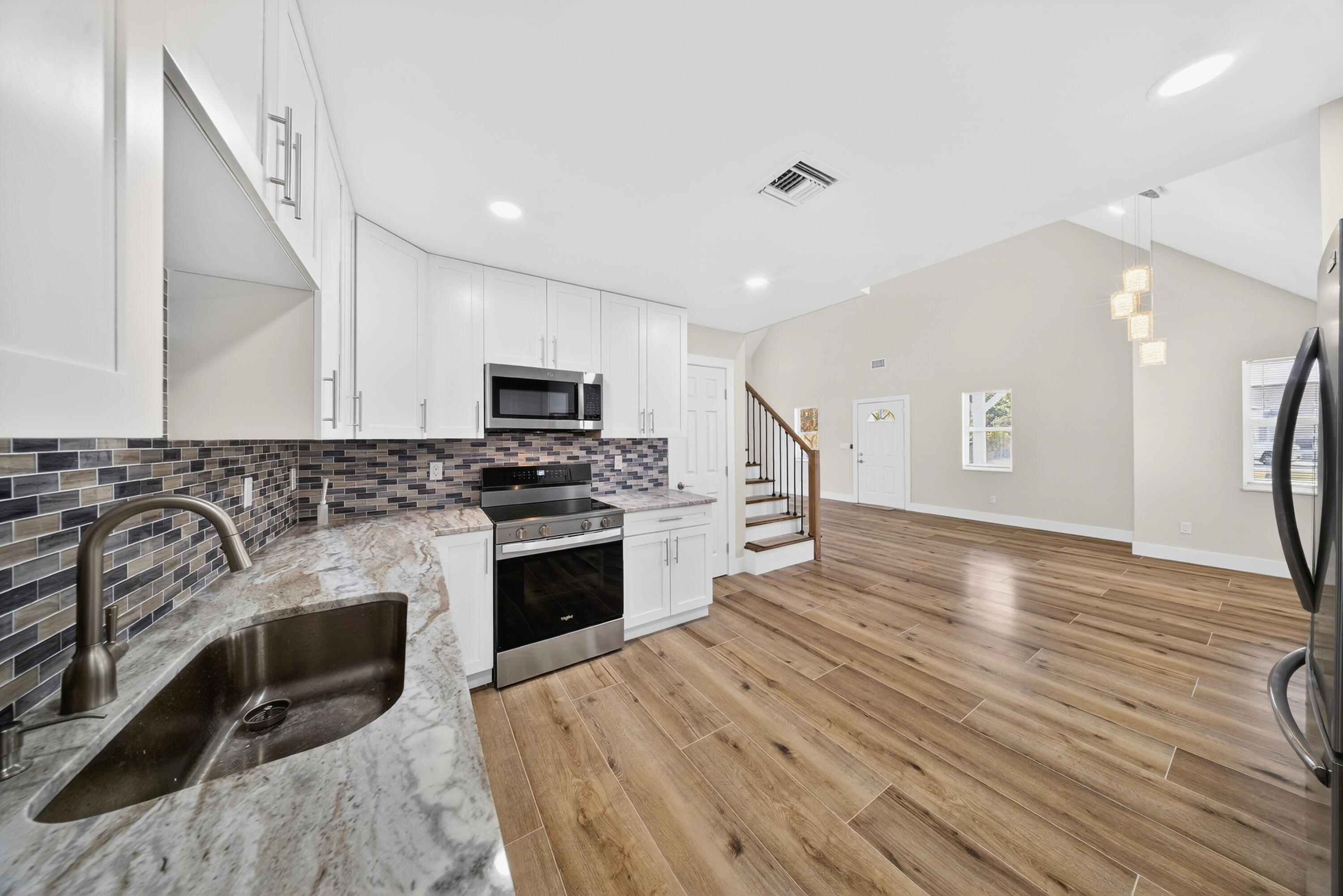 PORT ST LUCIE SECTION 33 - Residential