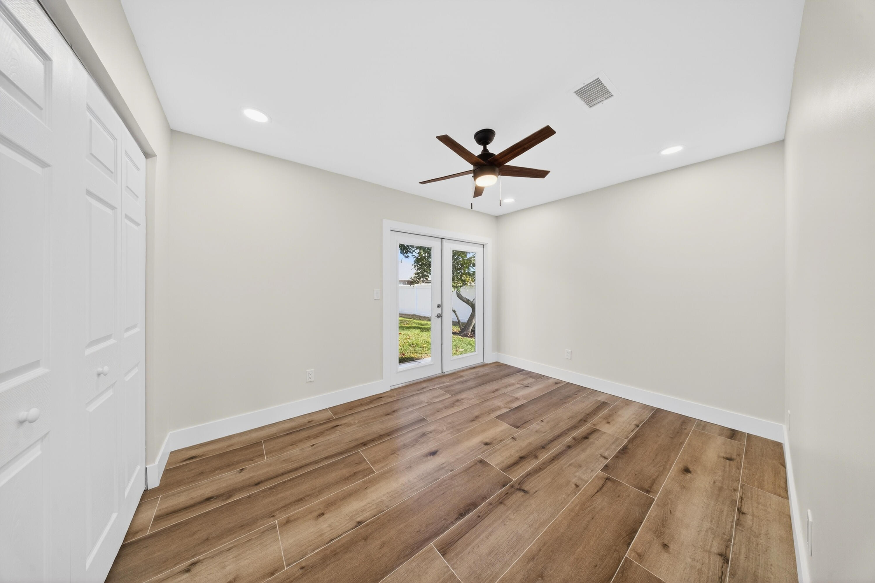 PORT ST LUCIE SECTION 33 - Residential