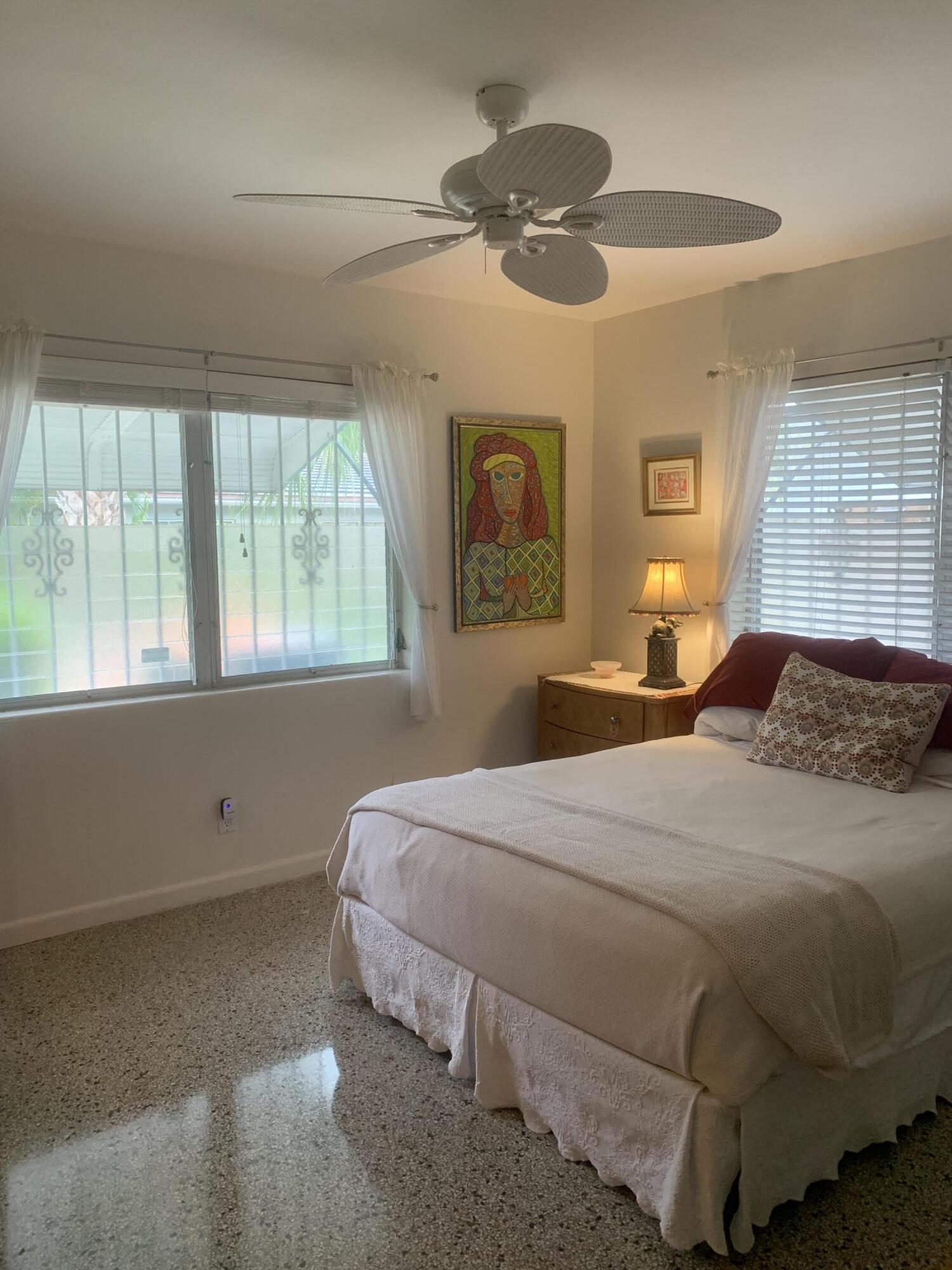 GALE LAKE WORTH 1 REAMNDED - Residential