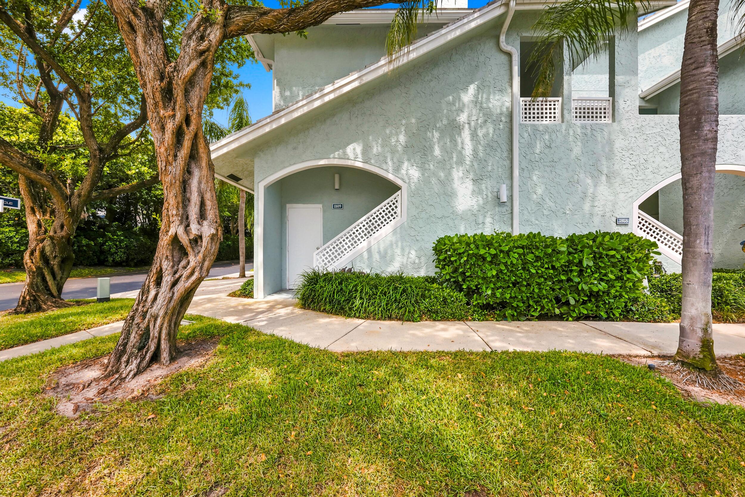 1809 Mainsail Circle