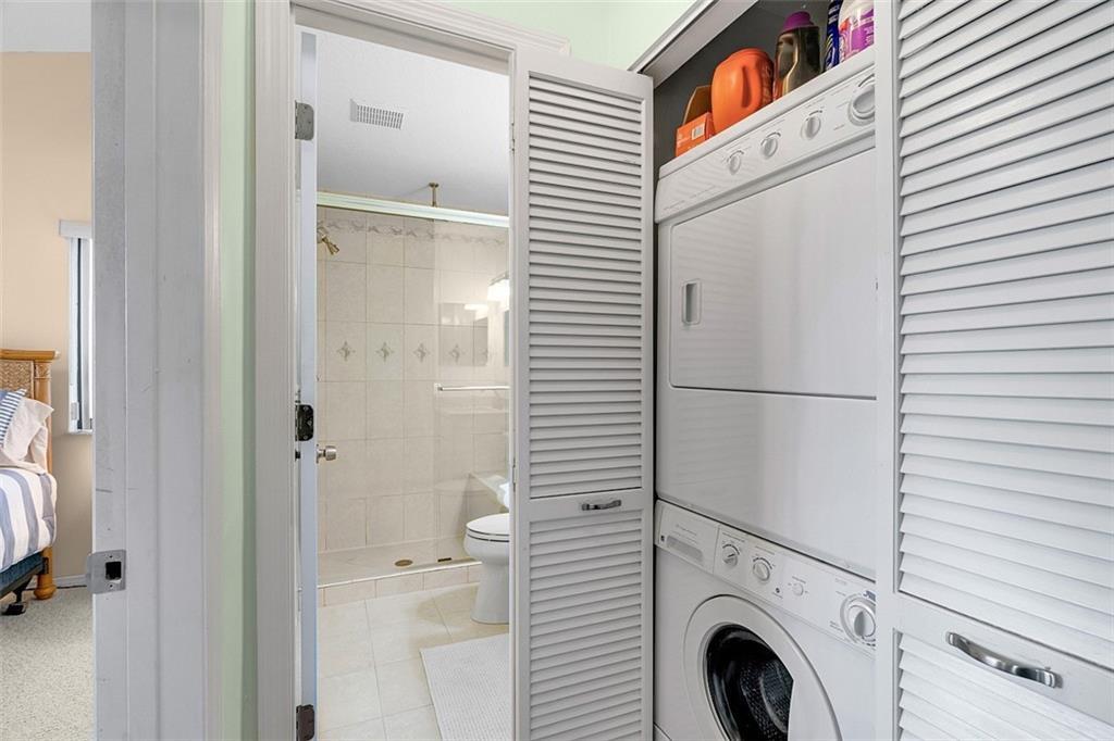 PELICAN POINTE OF SEBASTI - Residential