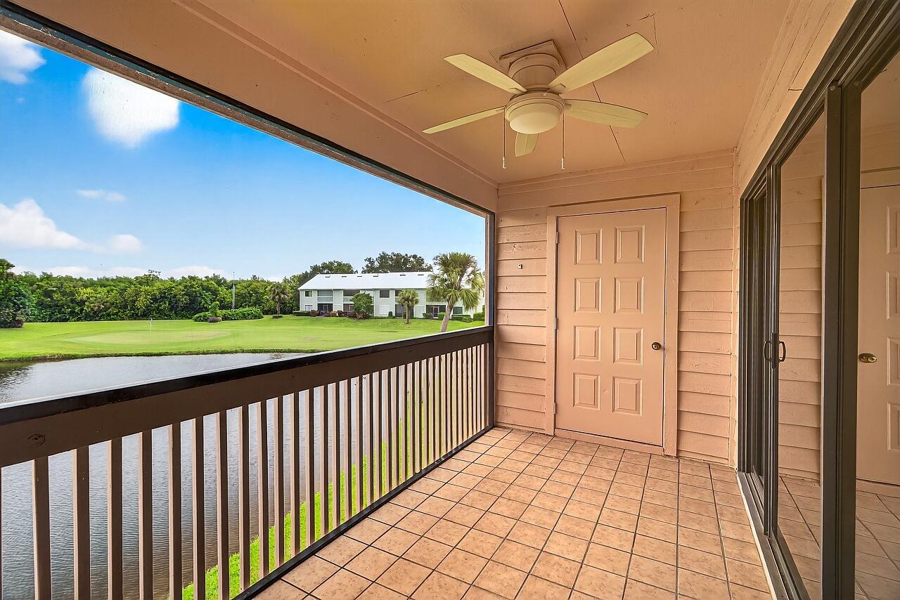 PELICAN POINTE OF SEBASTI - Residential