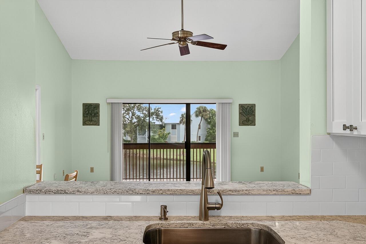 PELICAN POINTE OF SEBASTI - Residential