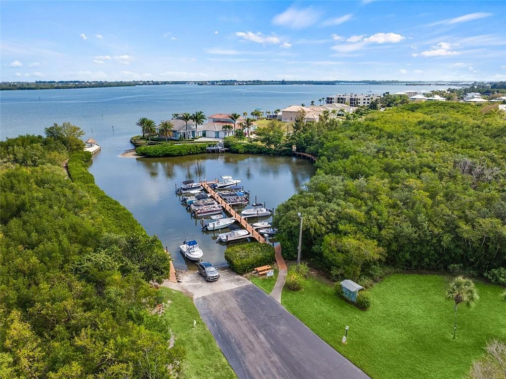 PELICAN POINTE OF SEBASTI - Residential