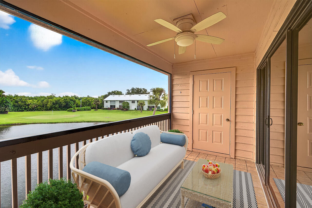 PELICAN POINTE OF SEBASTI - Residential