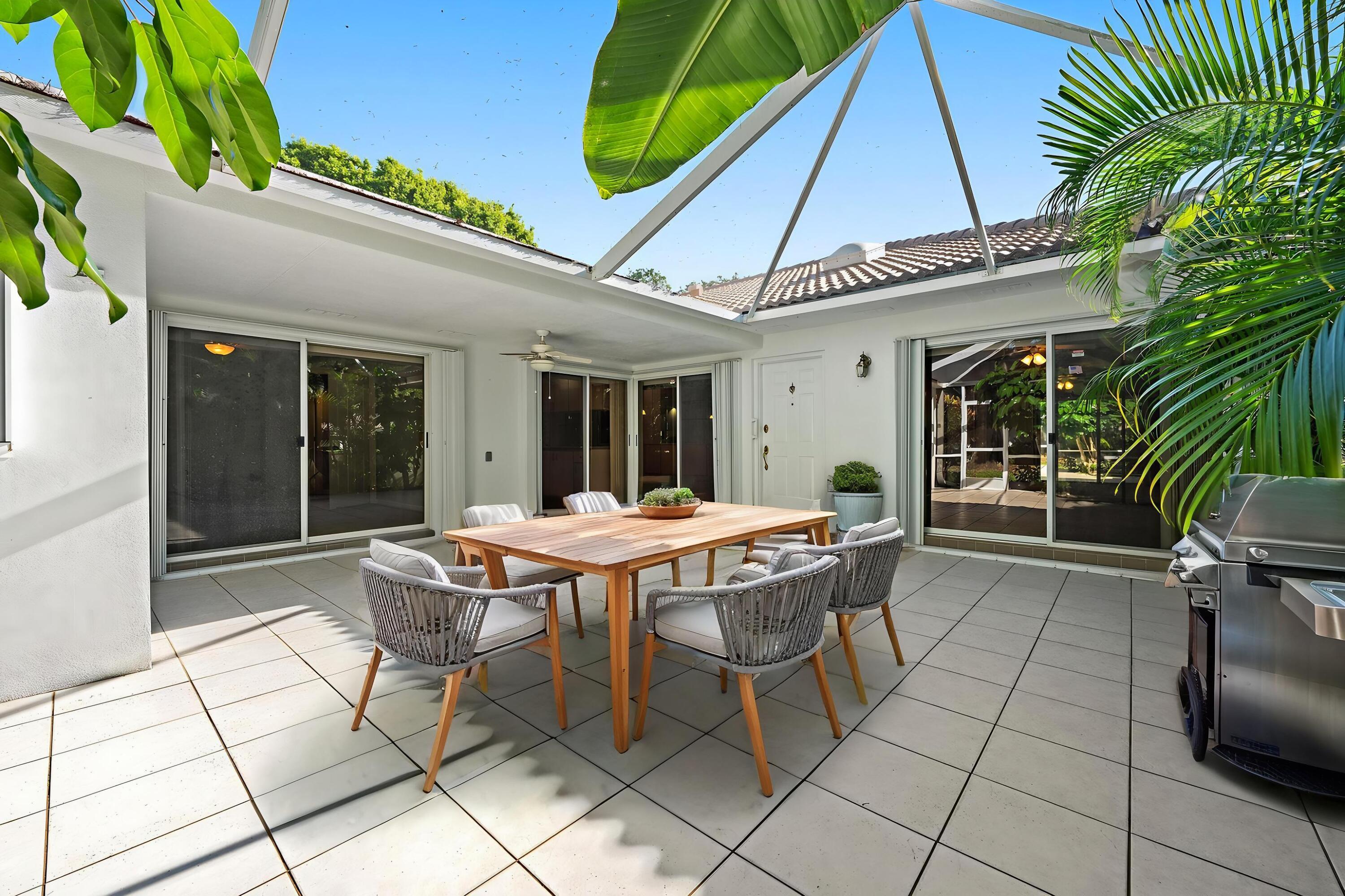 8404 CHAPMAN OAK Court