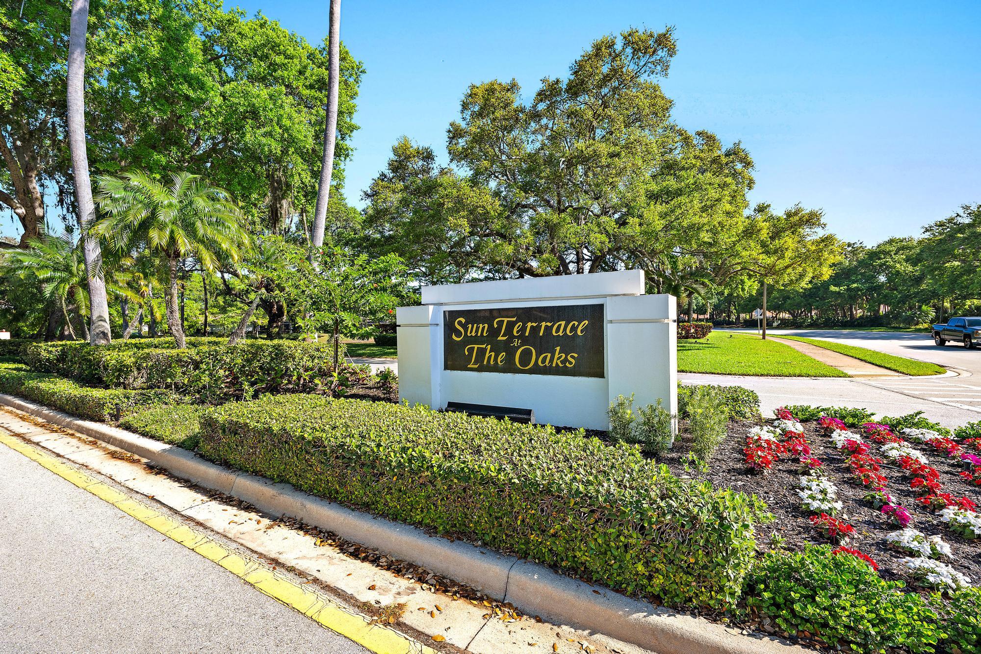8404 CHAPMAN OAK Court