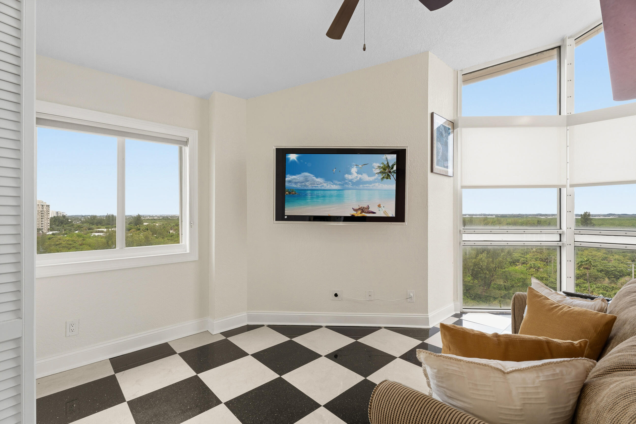 HIBISCUS BY THE SEA CONDOMINIUM - Residential Lease