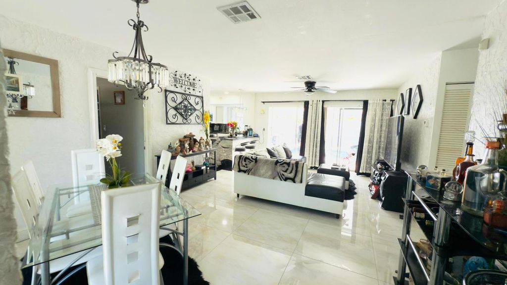 Photo of 230 NE 25th Street, Pompano Beach, FL 33064 (MLS # R11154711)