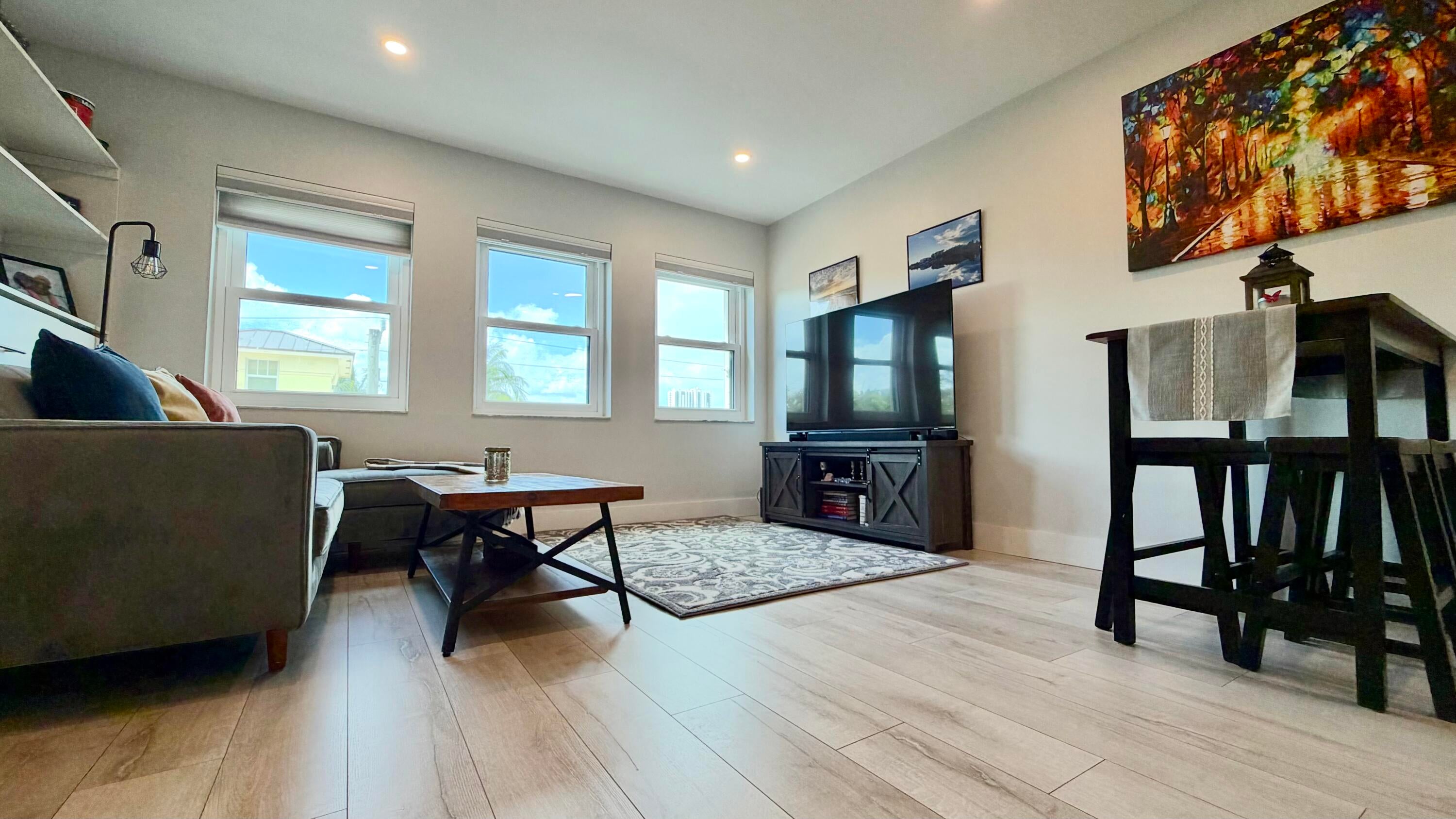 615 NE 12th Avenue 310