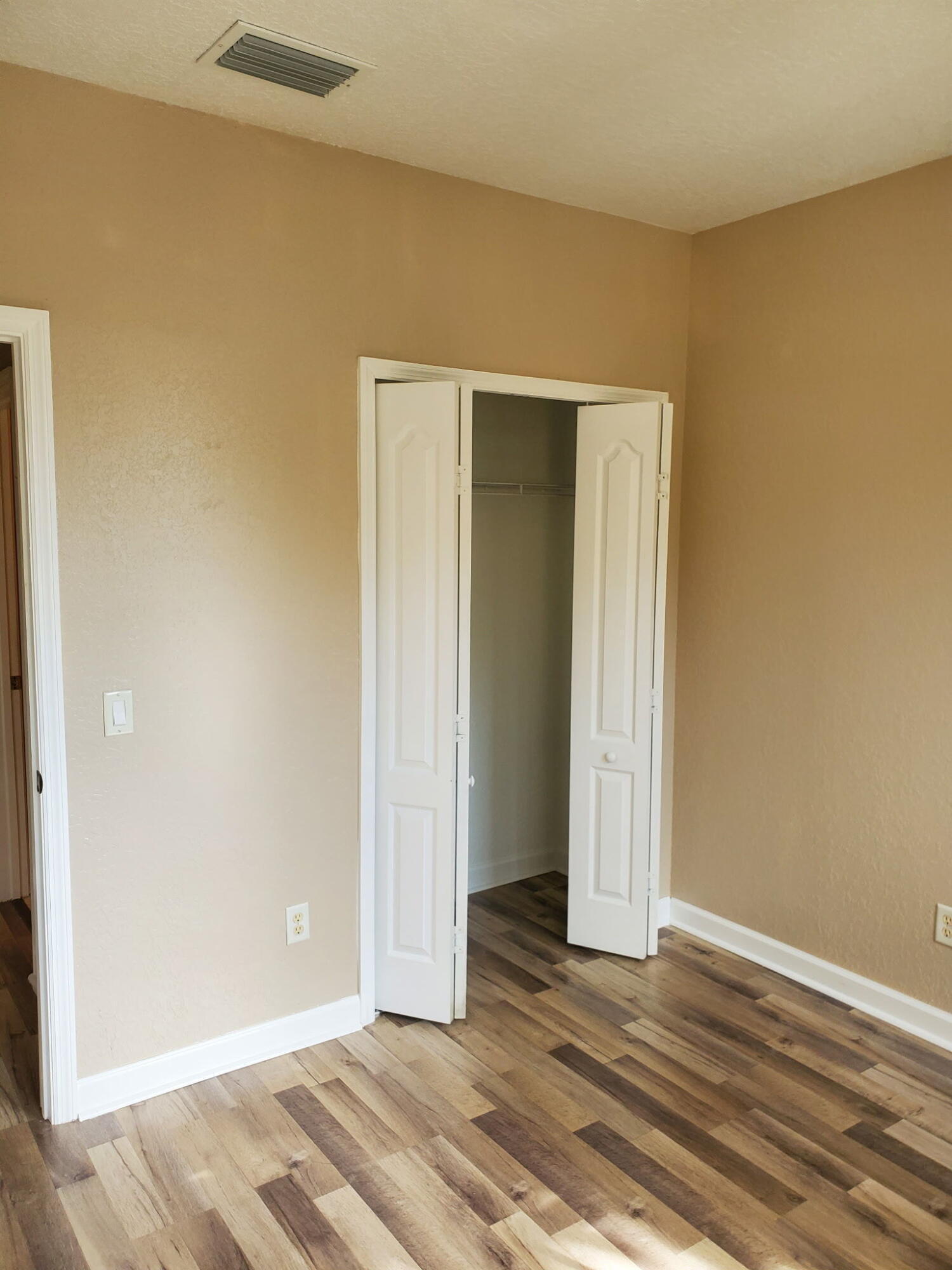 SHOMA VILLAS III AT ROYAL PALM CONDOI - Residential Lease