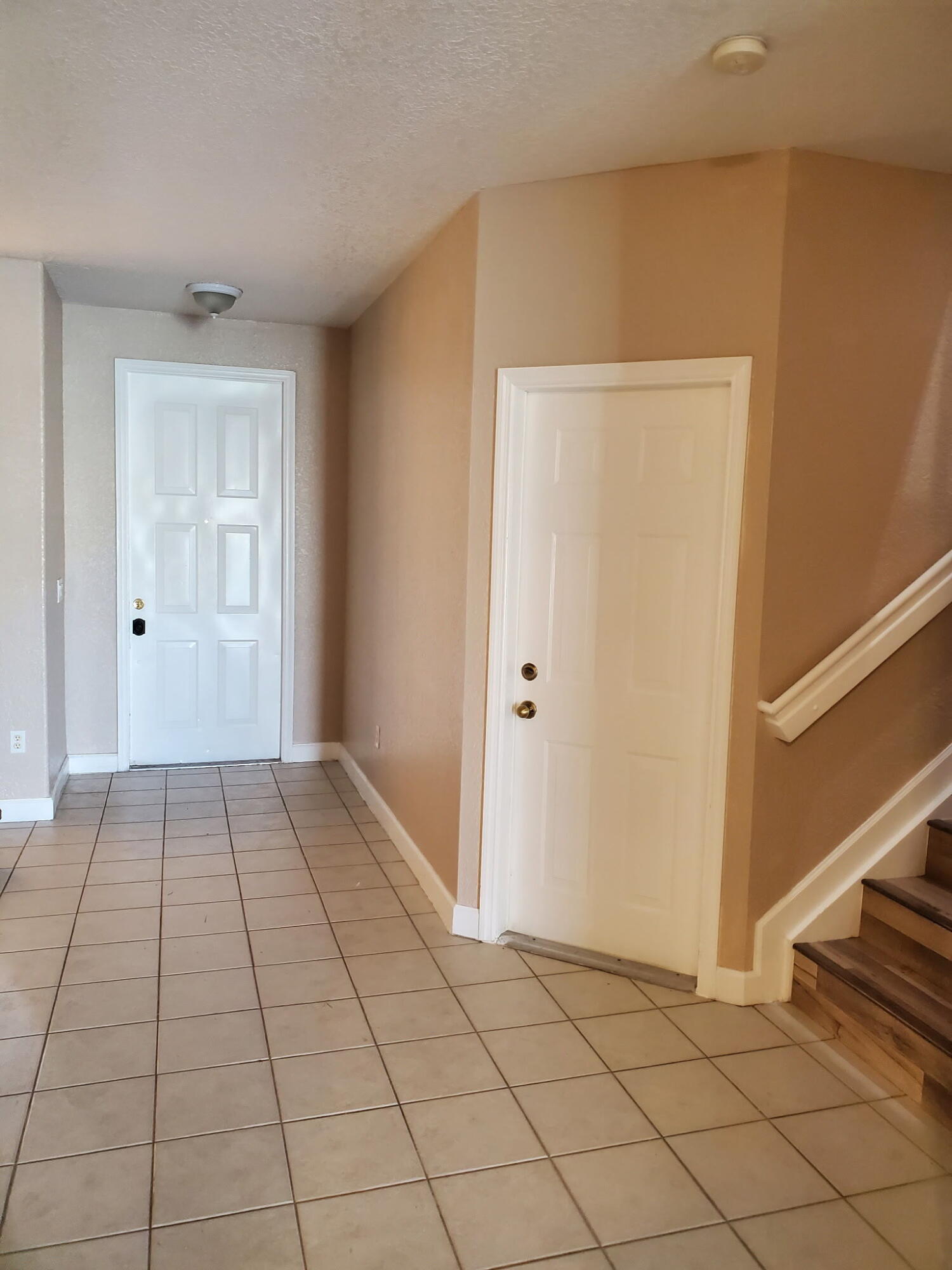 SHOMA VILLAS III AT ROYAL PALM CONDOI - Residential Lease