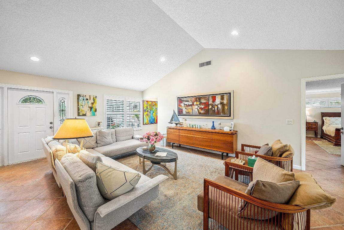 QUAIL RIDGE - Residential