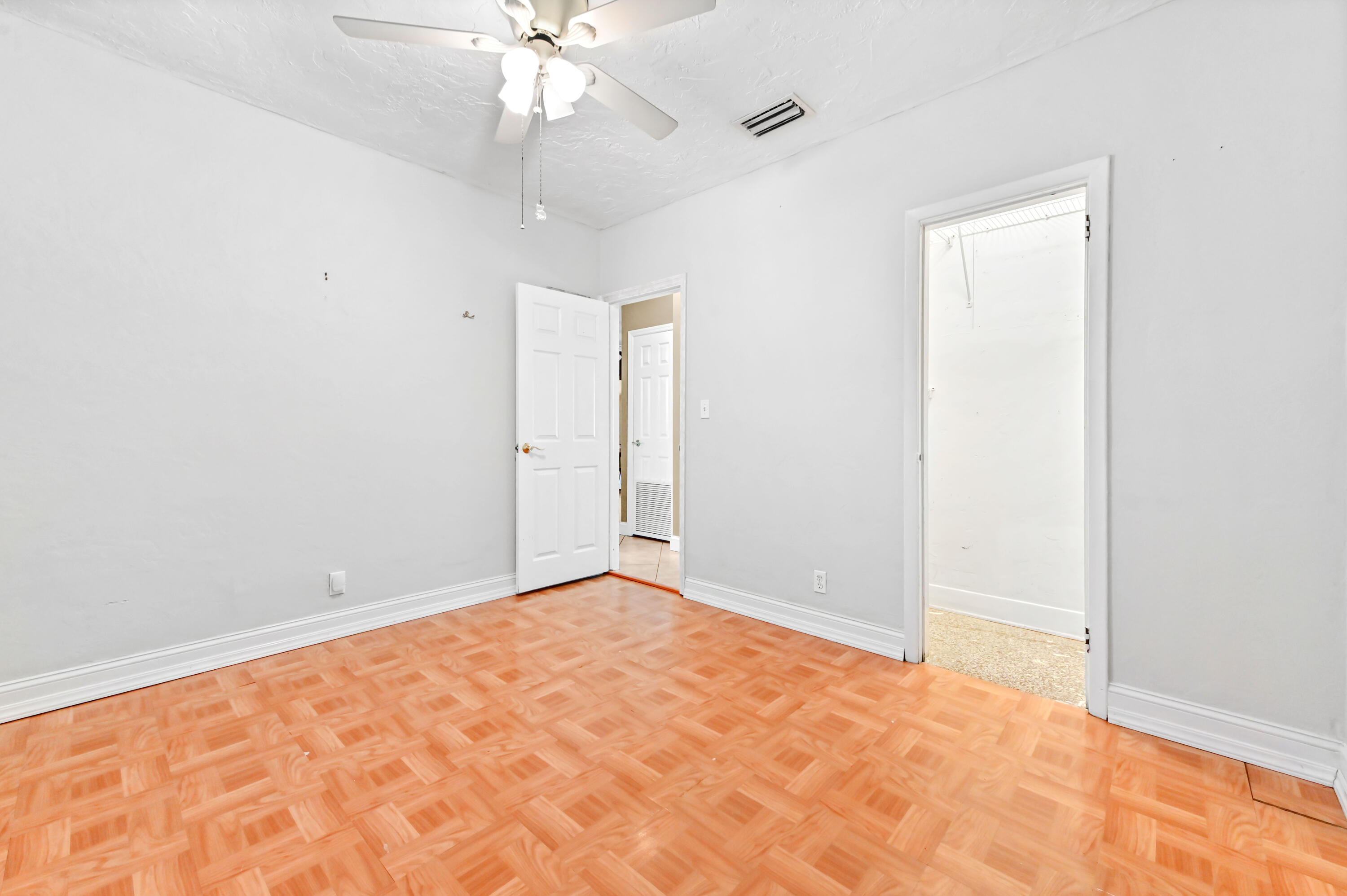 Croissant Park - Residential