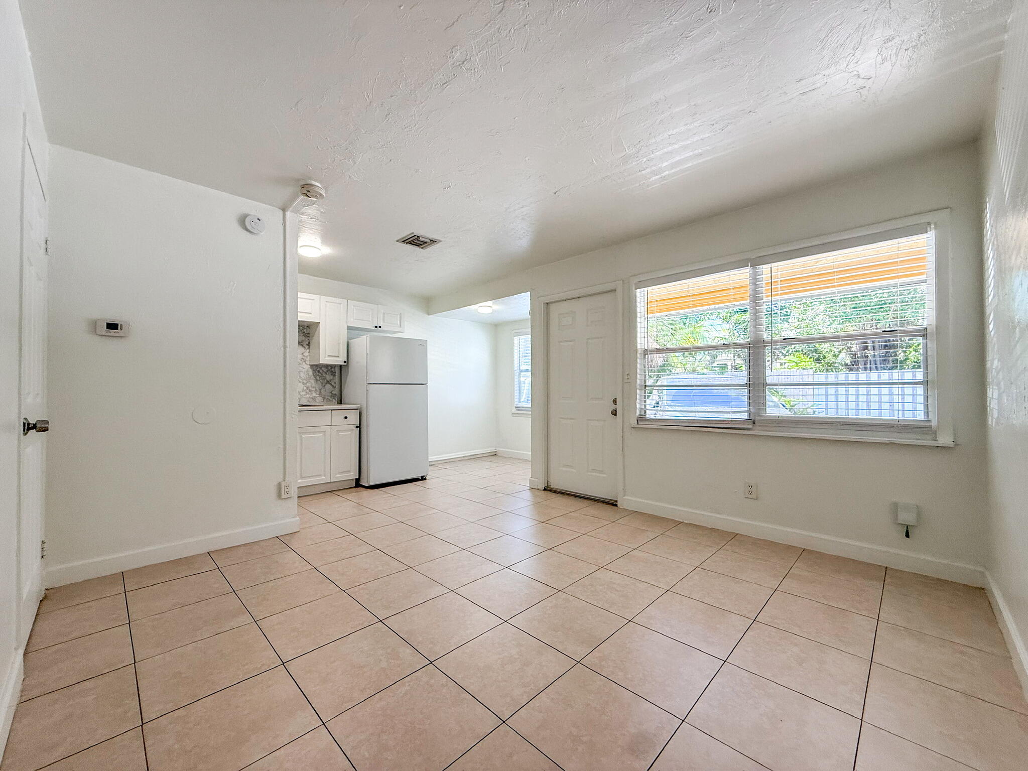 Step inside this gorgeous 1 Bed, 1 Bath Apartment in the heart of West Palm Beach. Spacious living, great lighting and a modern feel. Landlord is top notch and cares highly about his tenants. Don't let this unit pass you by! Walking distance to downtown, Tri-Rail Station, Palm Tran, and all the best things West Palm Beach has to offer. This unit wont last long, so act fast! Requirements: First Month, Last Month, and Security Deposit. WATER INCLUDED! NO PETS
