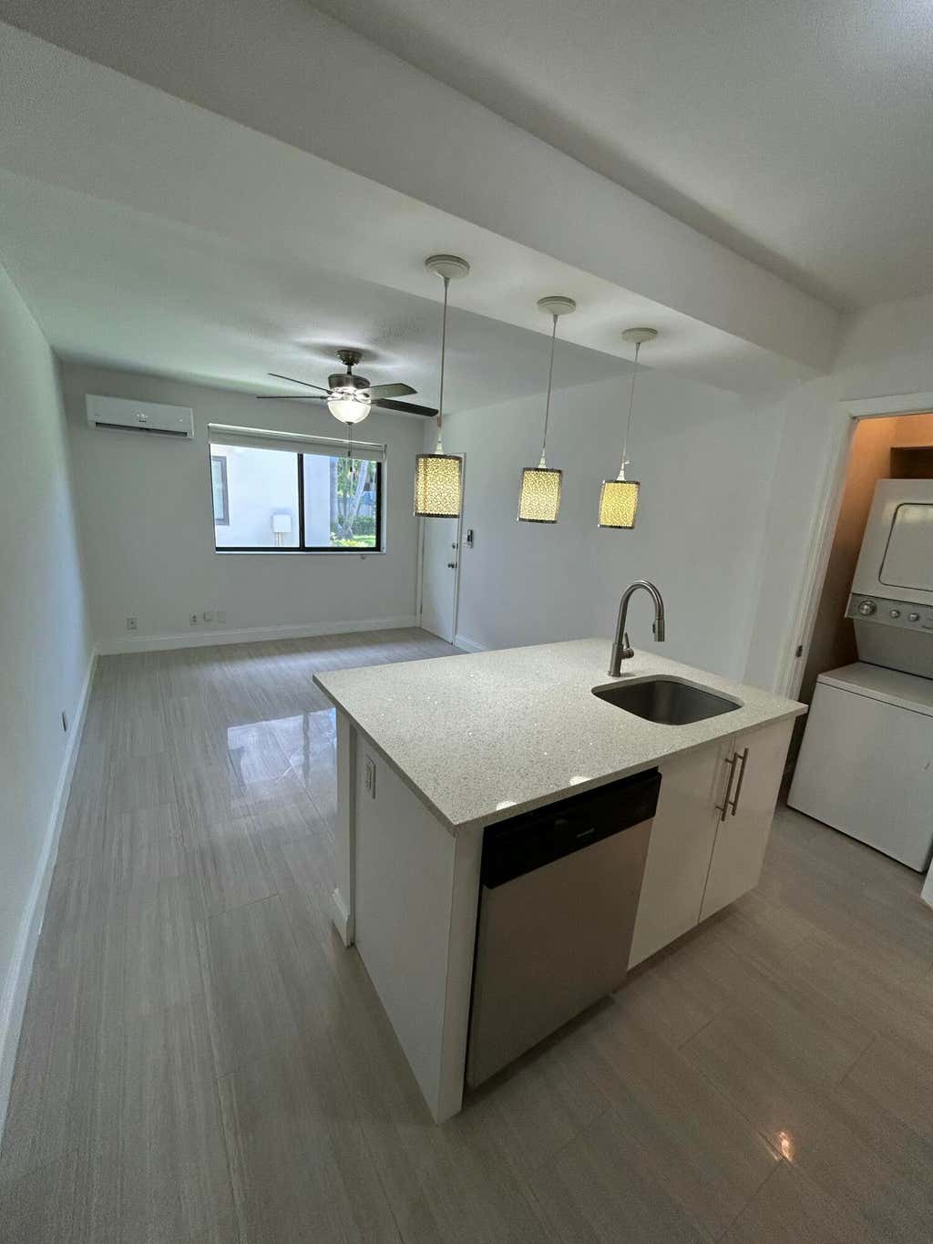 Photo of 914 NE 15th Avenue #1, Fort Lauderdale, FL 33304 (MLS # B26043767)