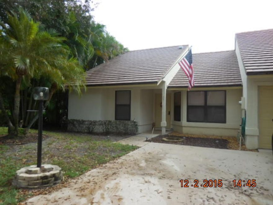 This is a small group of Villas situated in a lovely tropical setting. This home is an end unit featuring an extended living area plus outside patio area. The updated kitchen has granite counter top, snack bar plus a breakfast dining space. The formal dining room is adjacent to expanded living room. The dual sky lights let in extra natural  light. There is an Annual POA fee of $700.00. HOA is paid quarterly in amount of $535.00.