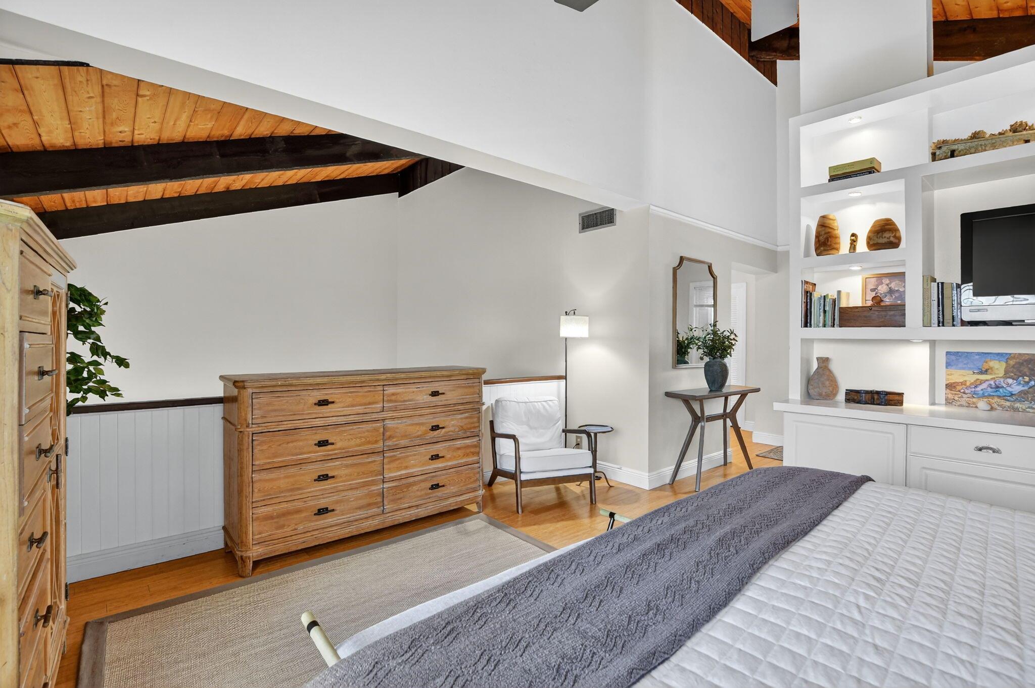 GREENSWARD VILLAGE CONDO - Residential