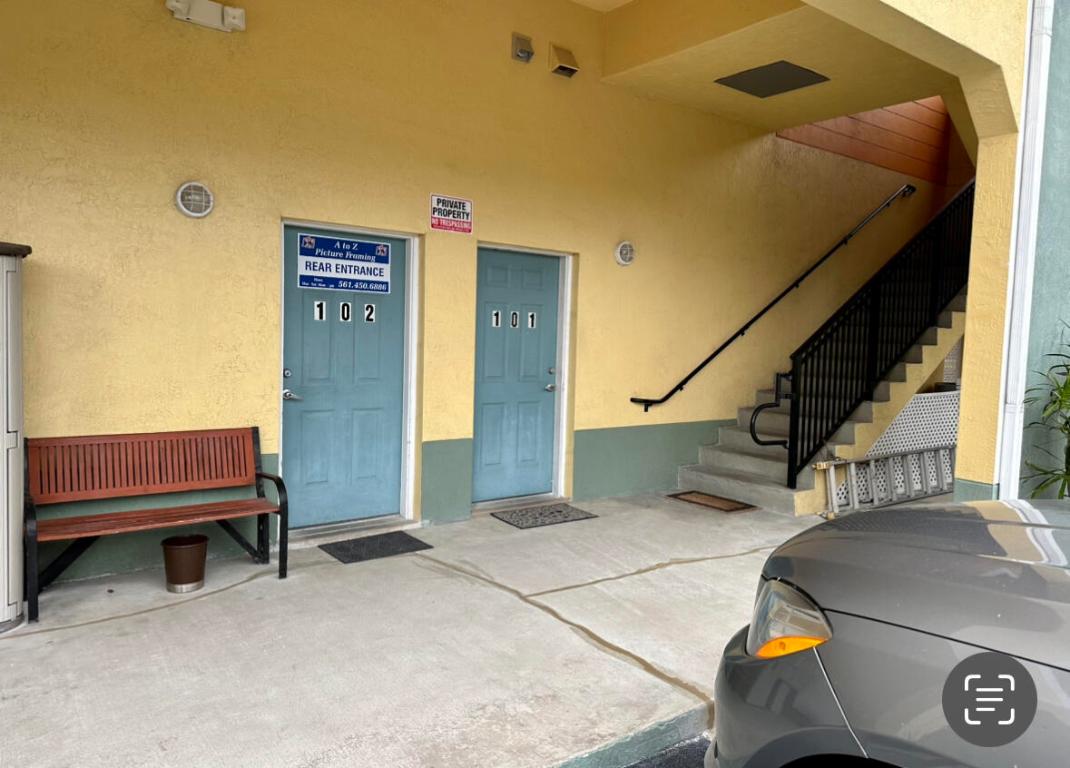 325 NE 2nd Avenue 102