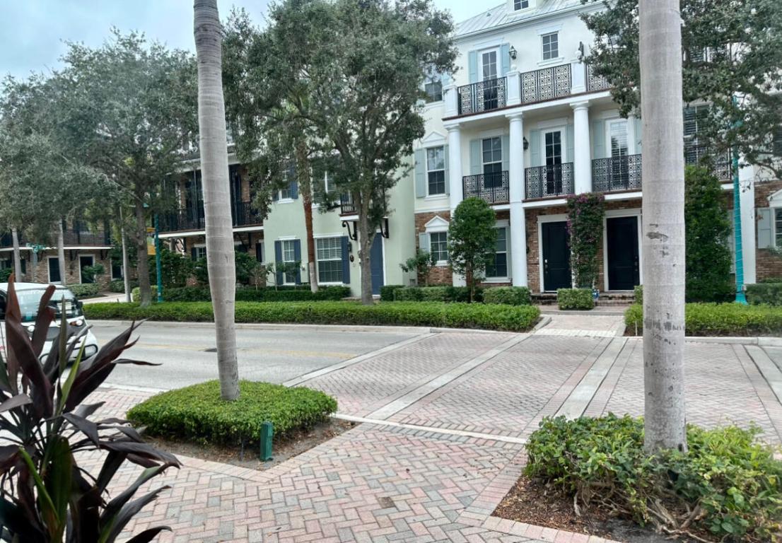 325 NE 2nd Avenue 102