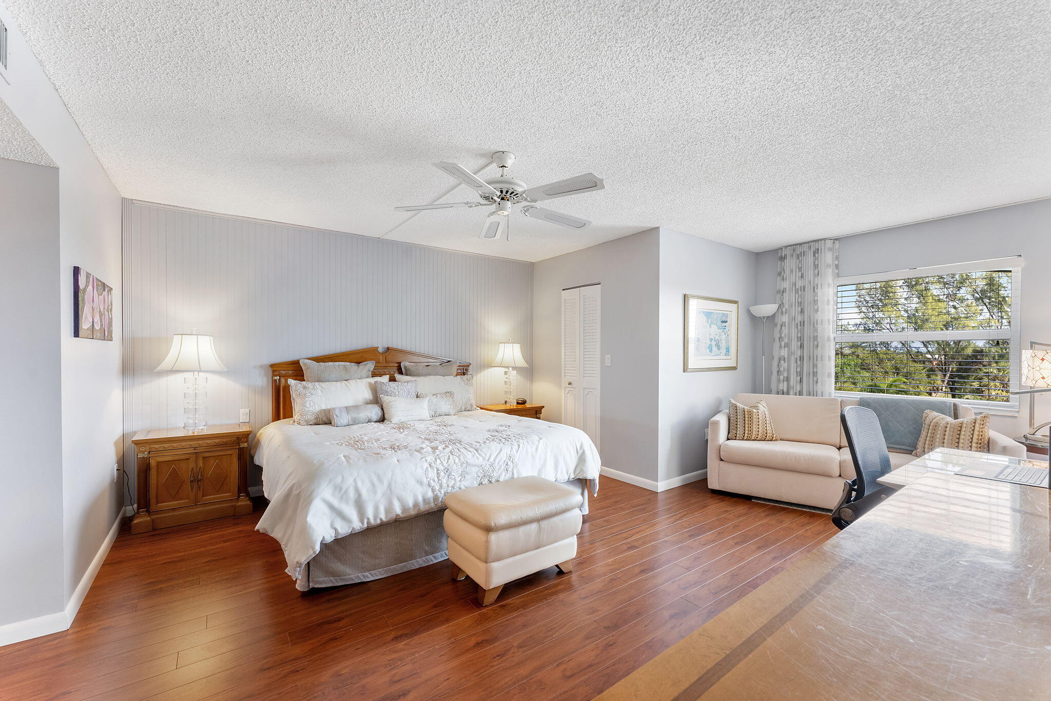 18TH HOLE AT INVERRARY CONDO - Residential