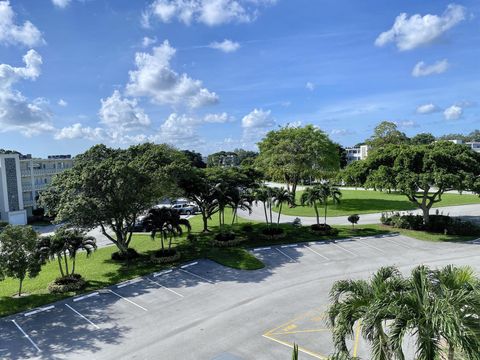 A home in Deerfield Beach