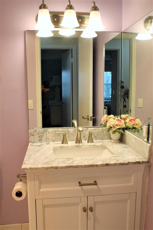 LIMETREE CONDO - Residential