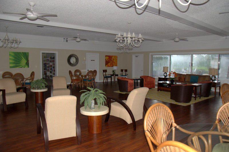 LIMETREE CONDO - Residential