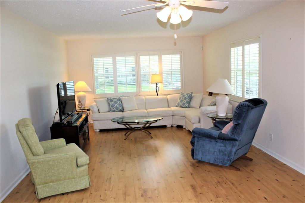 LIMETREE CONDO - Residential