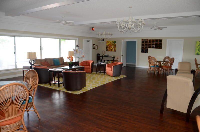 LIMETREE CONDO - Residential