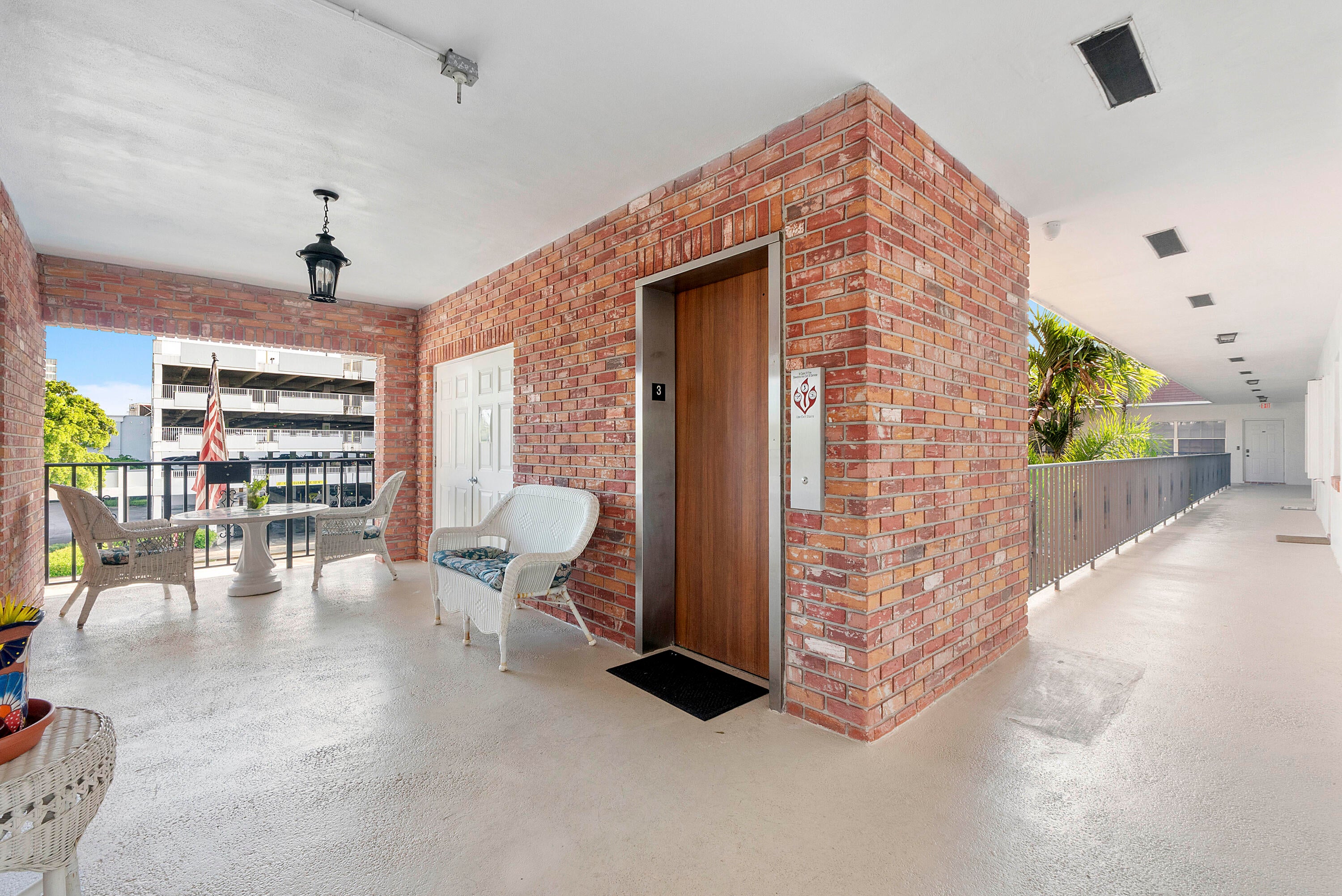 2424 NE 9th Street 305