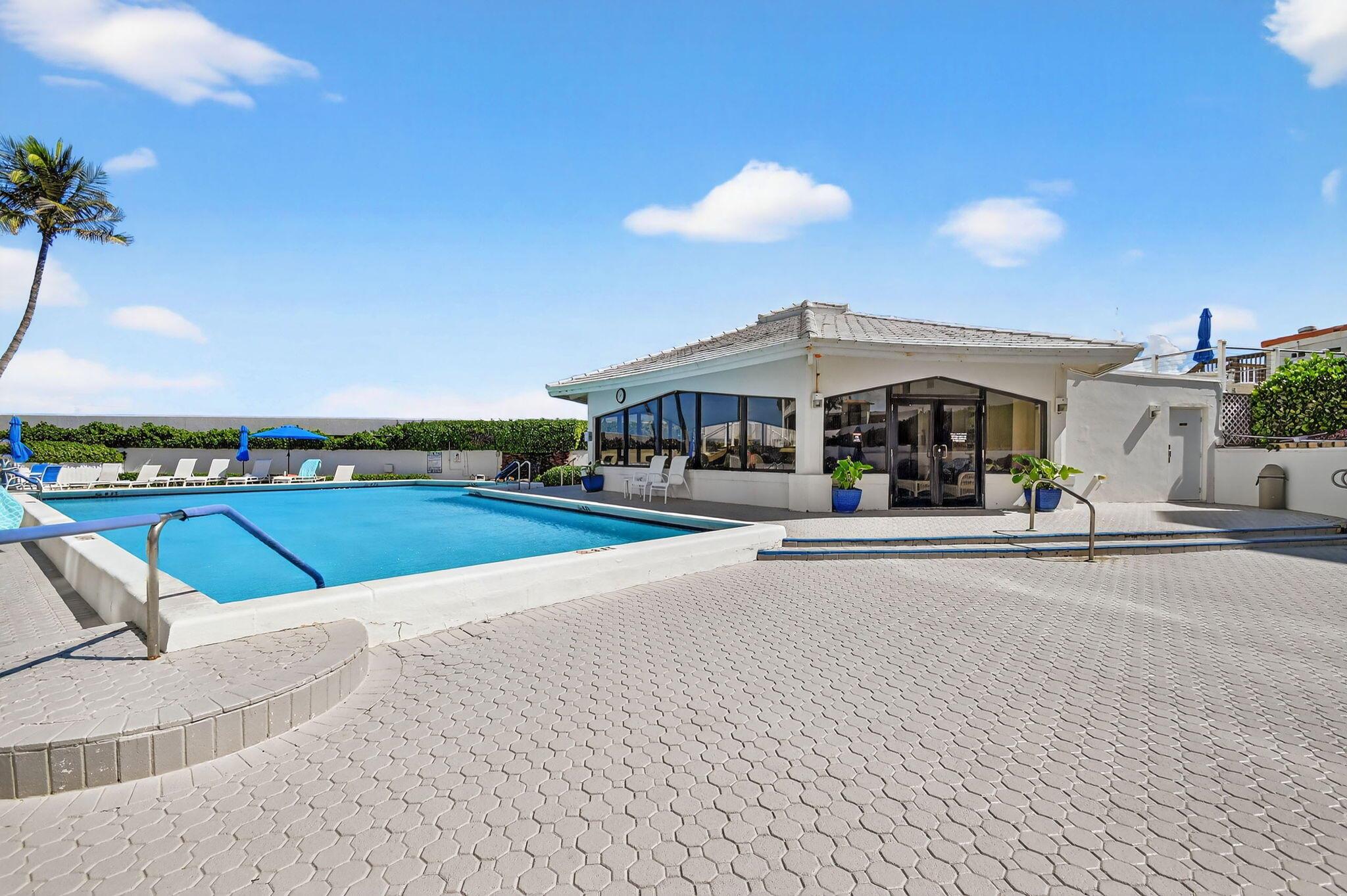 Mayfair House Ocean - Residential