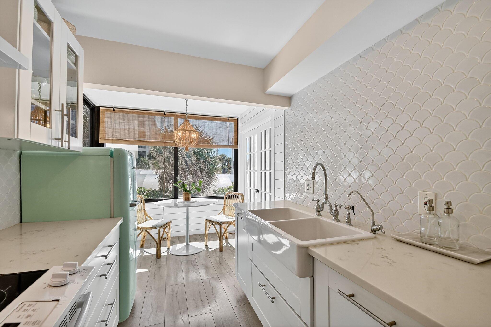 Mayfair House Ocean - Residential