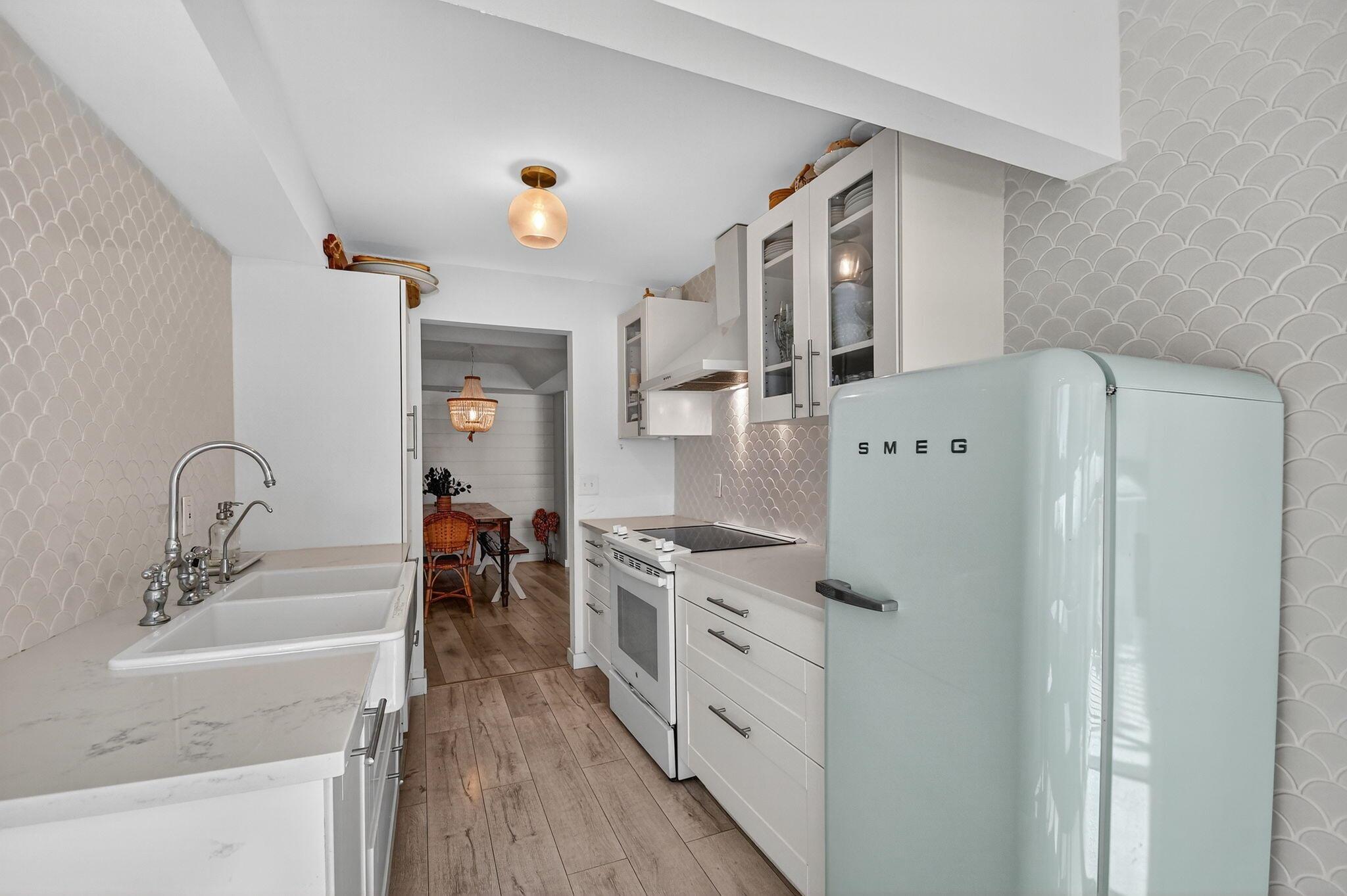 Mayfair House Ocean - Residential