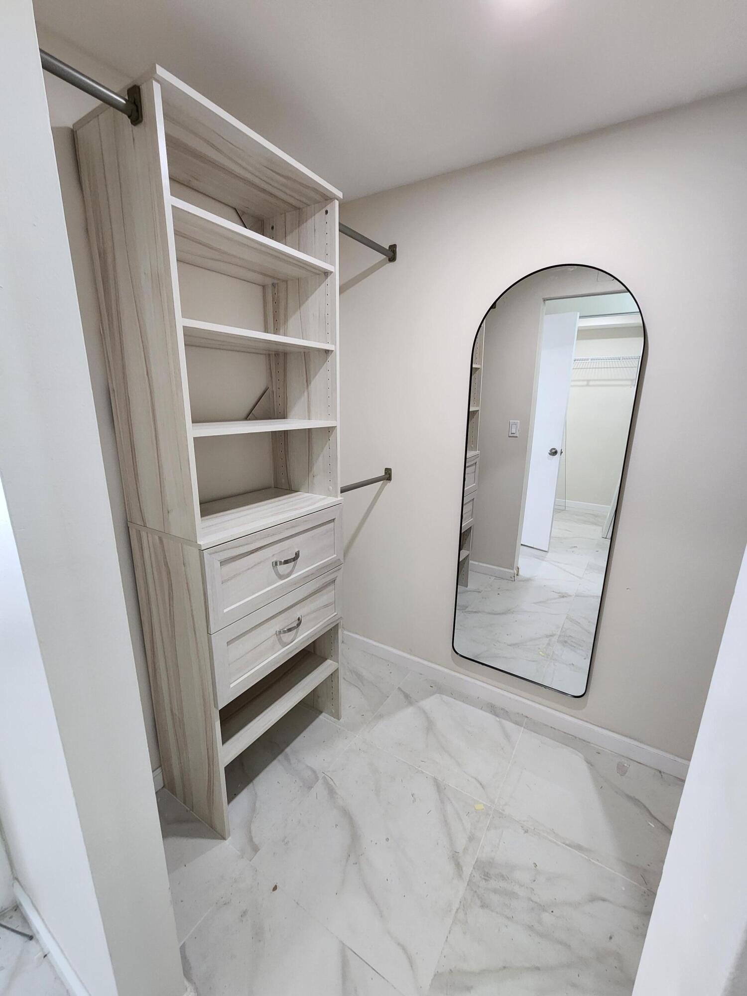 PLANTATION PINES PHASE 1 CONDO - Residential