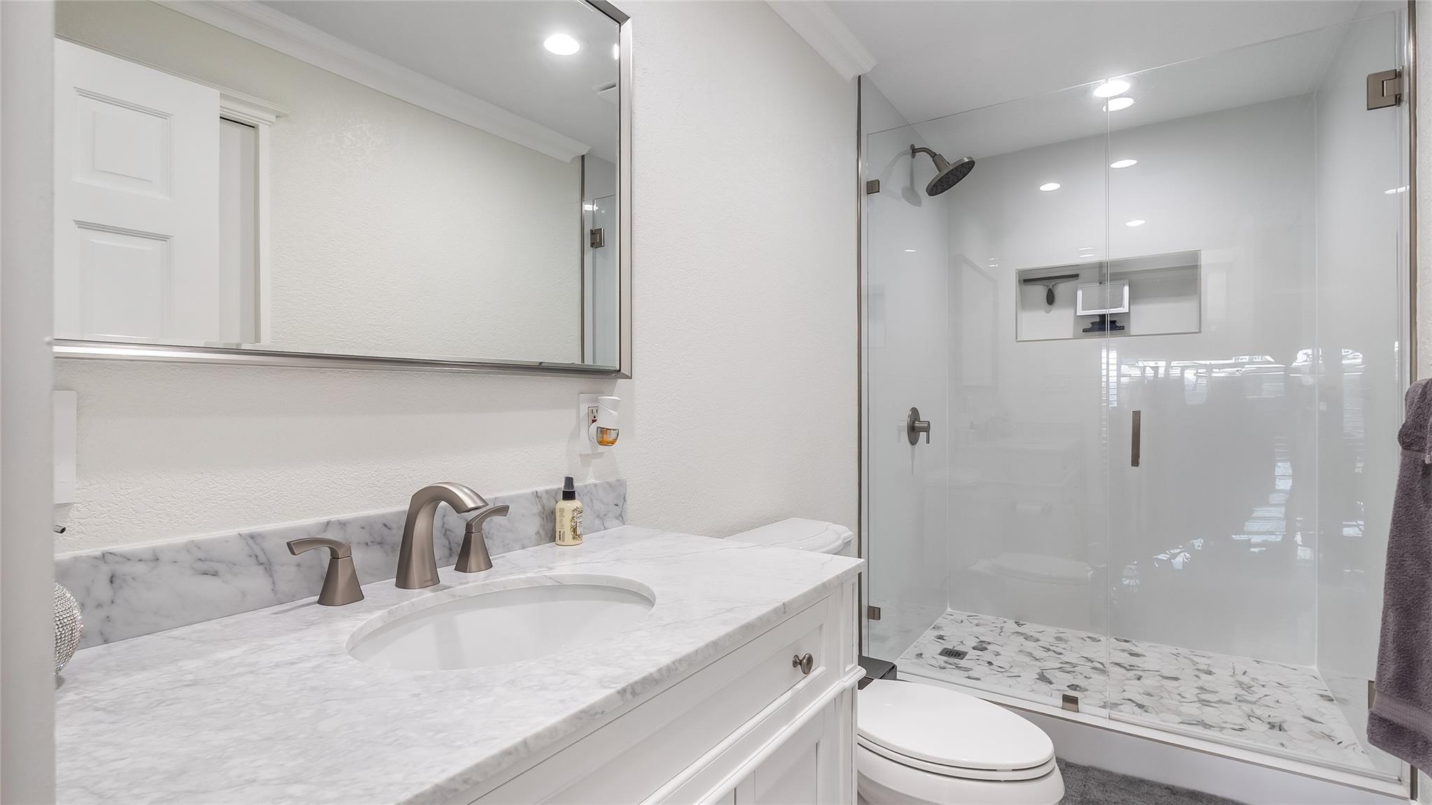 Gill Isles 44-13 B - Residential