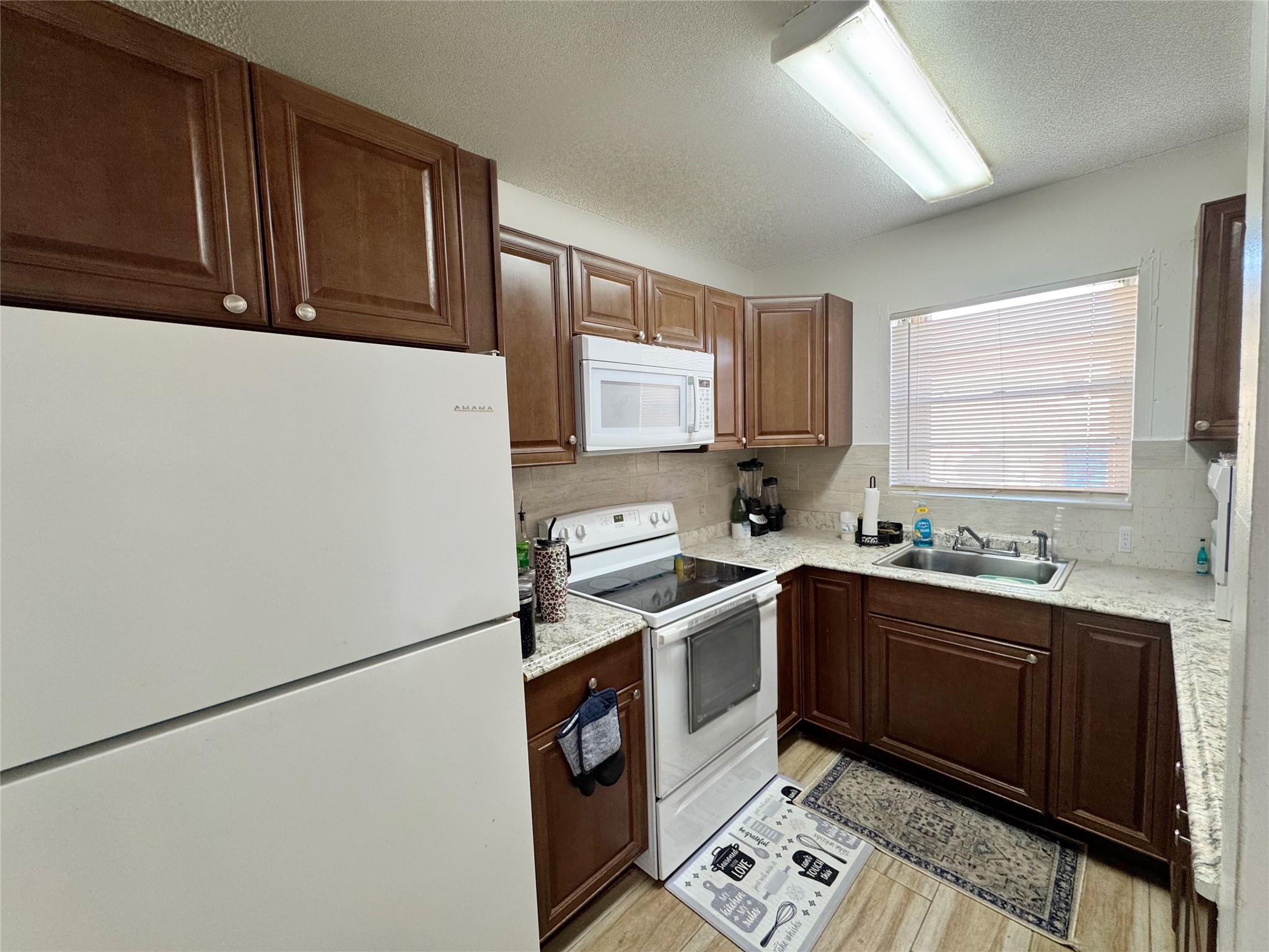 Amended Of Sumters Add - Residential Lease