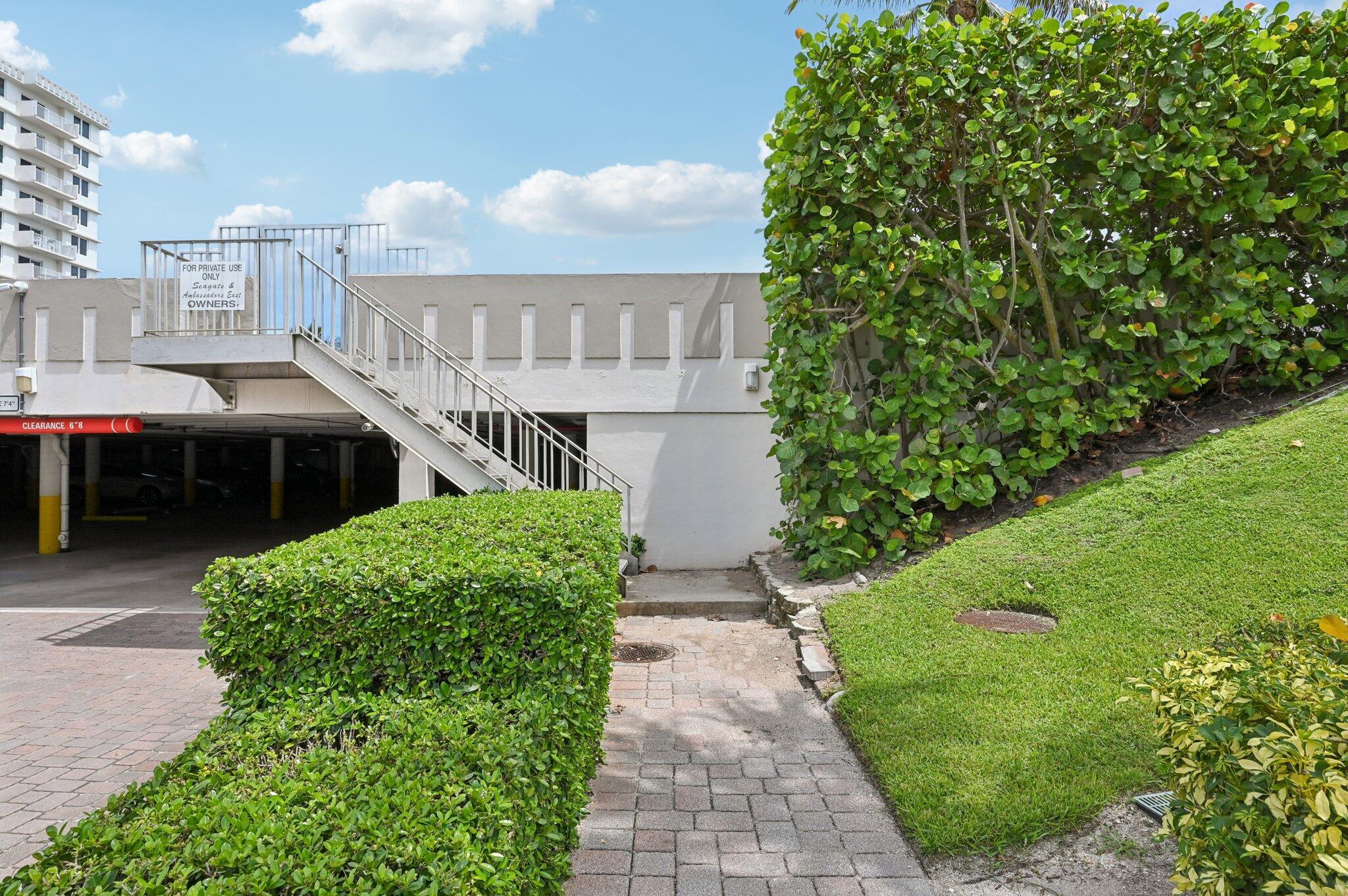 SEAGATE OF HIGHLAND CONDO - Residential