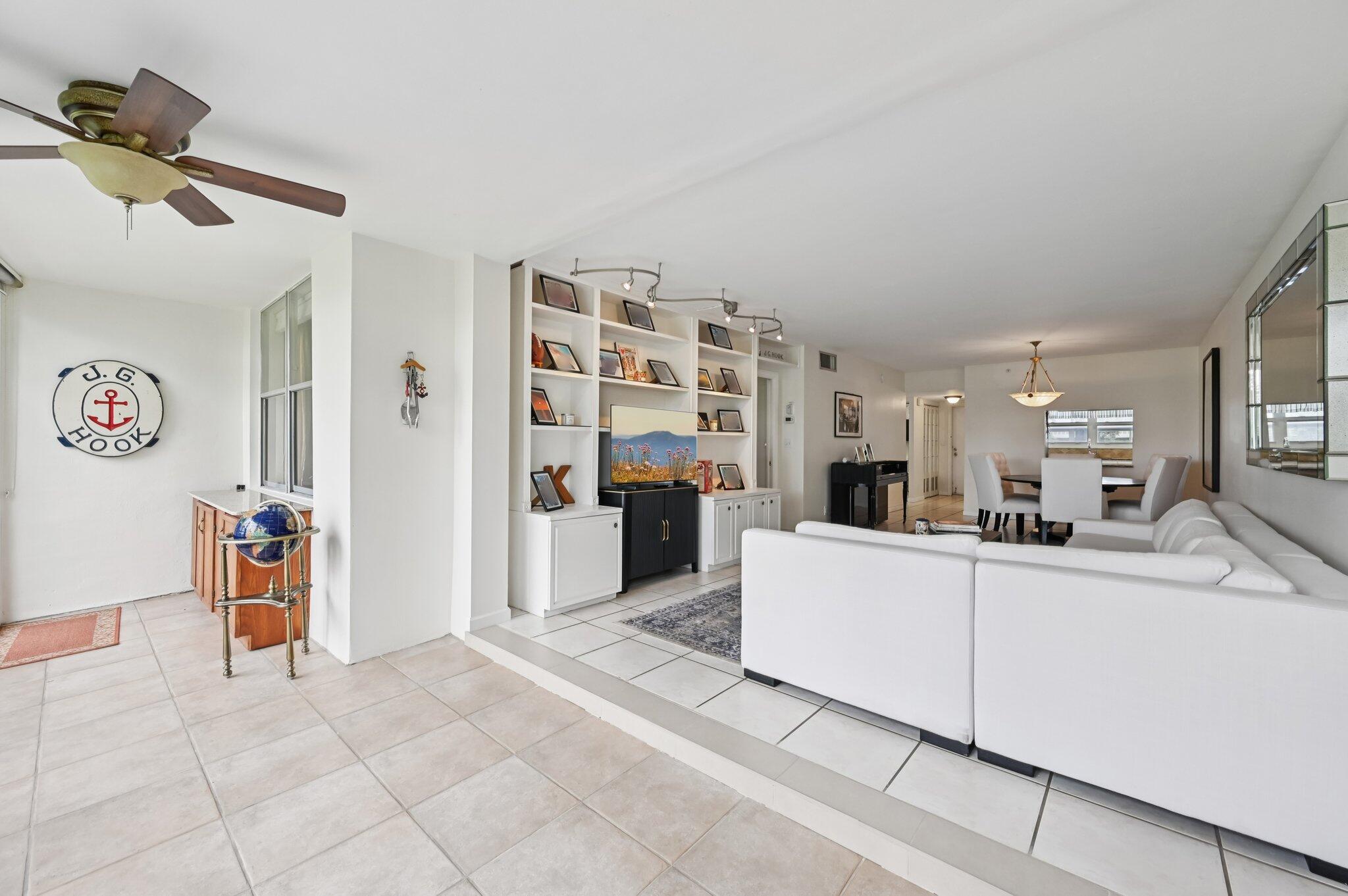 SEAGATE OF HIGHLAND CONDO - Residential