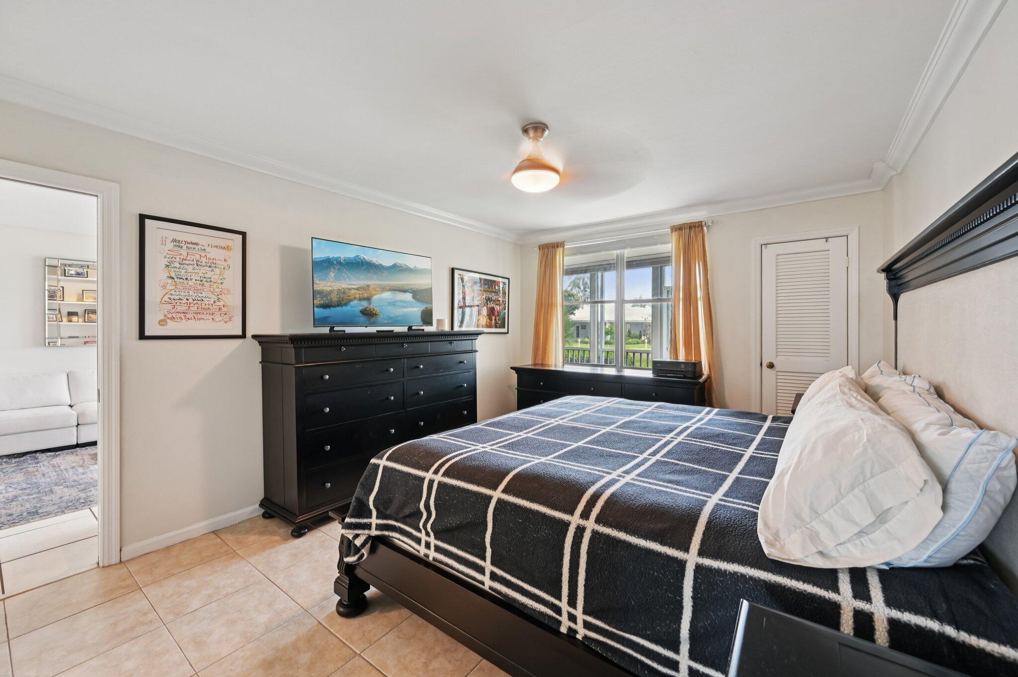 SEAGATE OF HIGHLAND CONDO - Residential