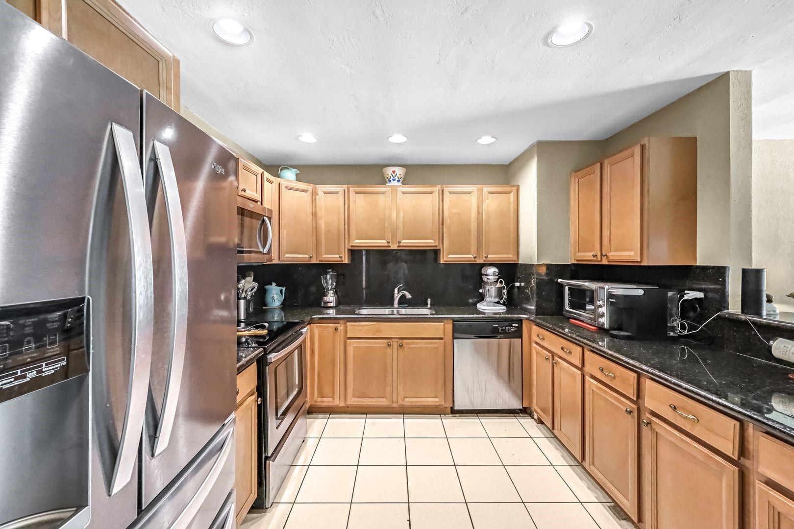 801 NW 26th St