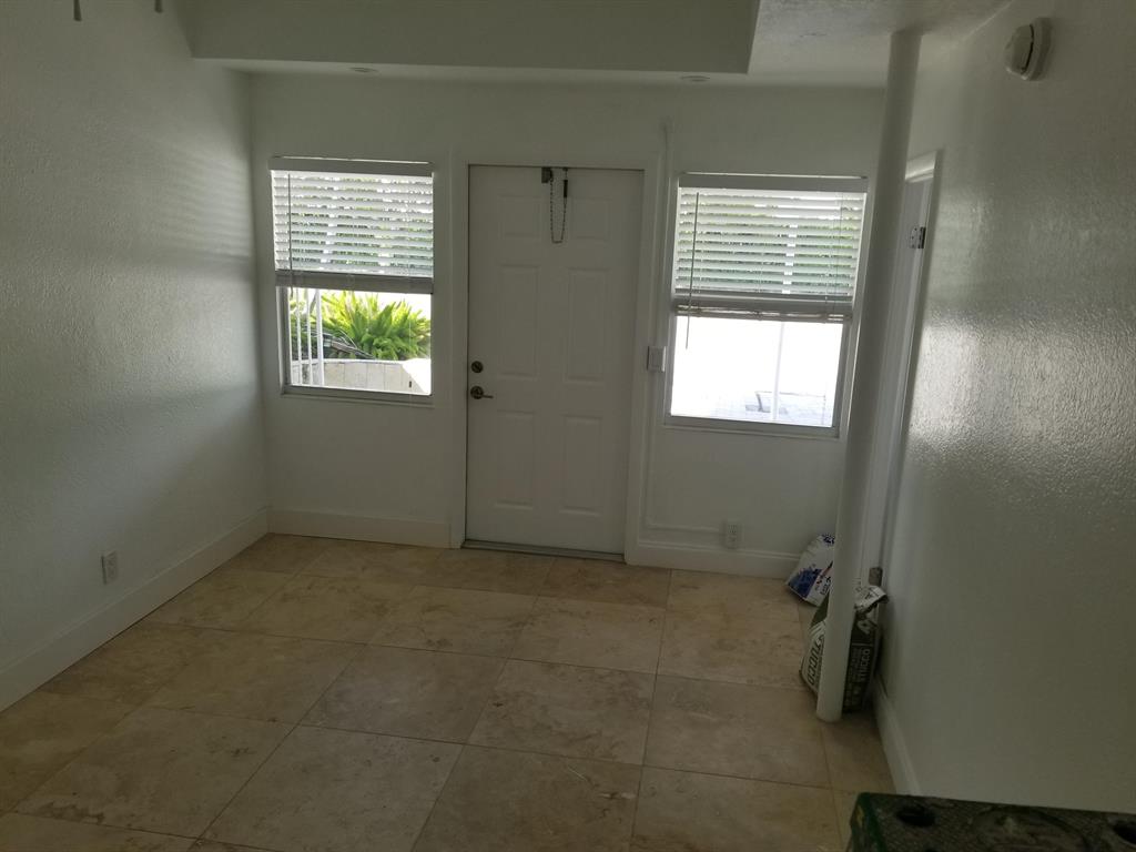 PALM BEACH SHORE ACRES - Residential Lease