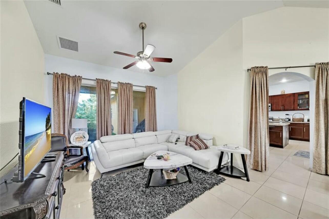 PORT ST LUCIE SECTION 44 - Residential