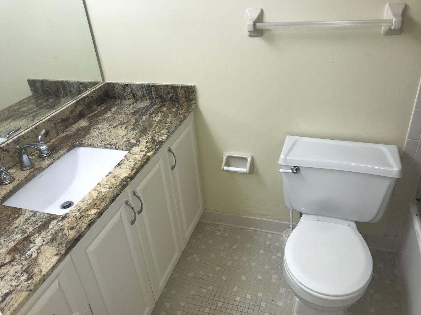 VISTA GARDENS I CONDO - Residential Lease