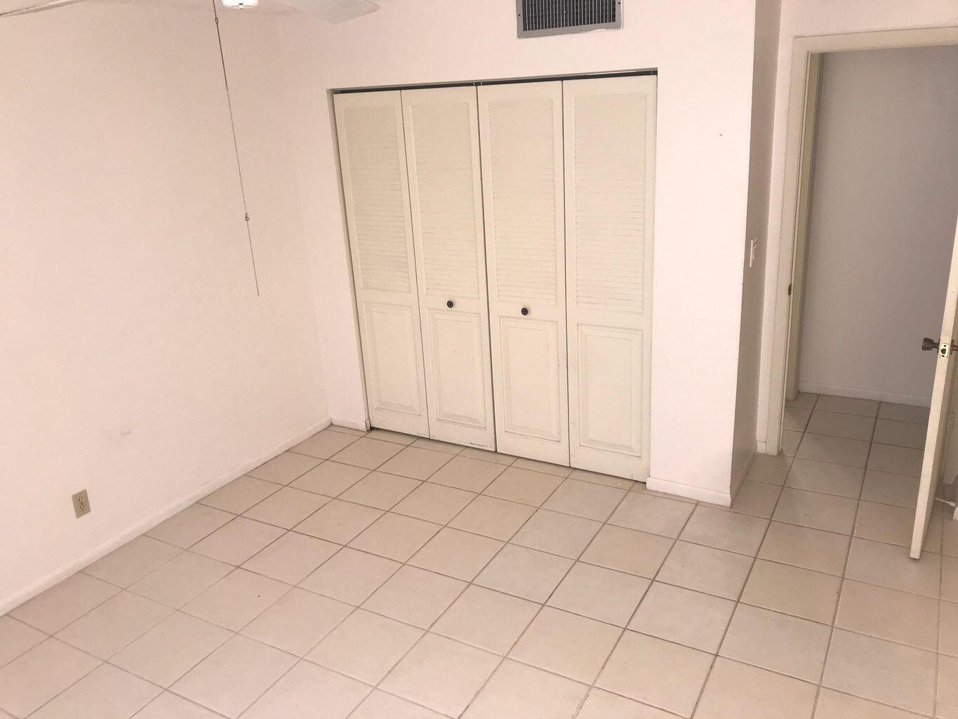 VISTA GARDENS I CONDO - Residential Lease